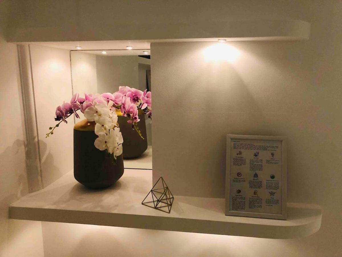 Golden Pearl - Jacuzzi Center Luxury Apartament *
