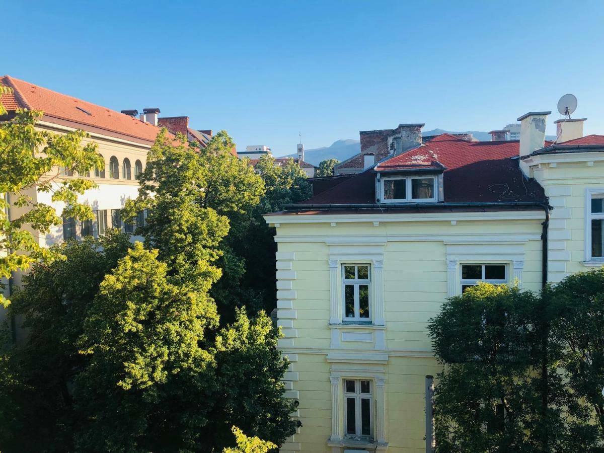 Golden Pearl - Jacuzzi Center Luxury Apartment Sofia