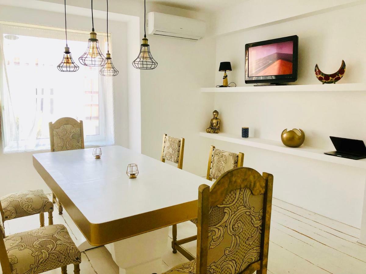 Golden Pearl - Jacuzzi Center Luxury Apartment Sofia