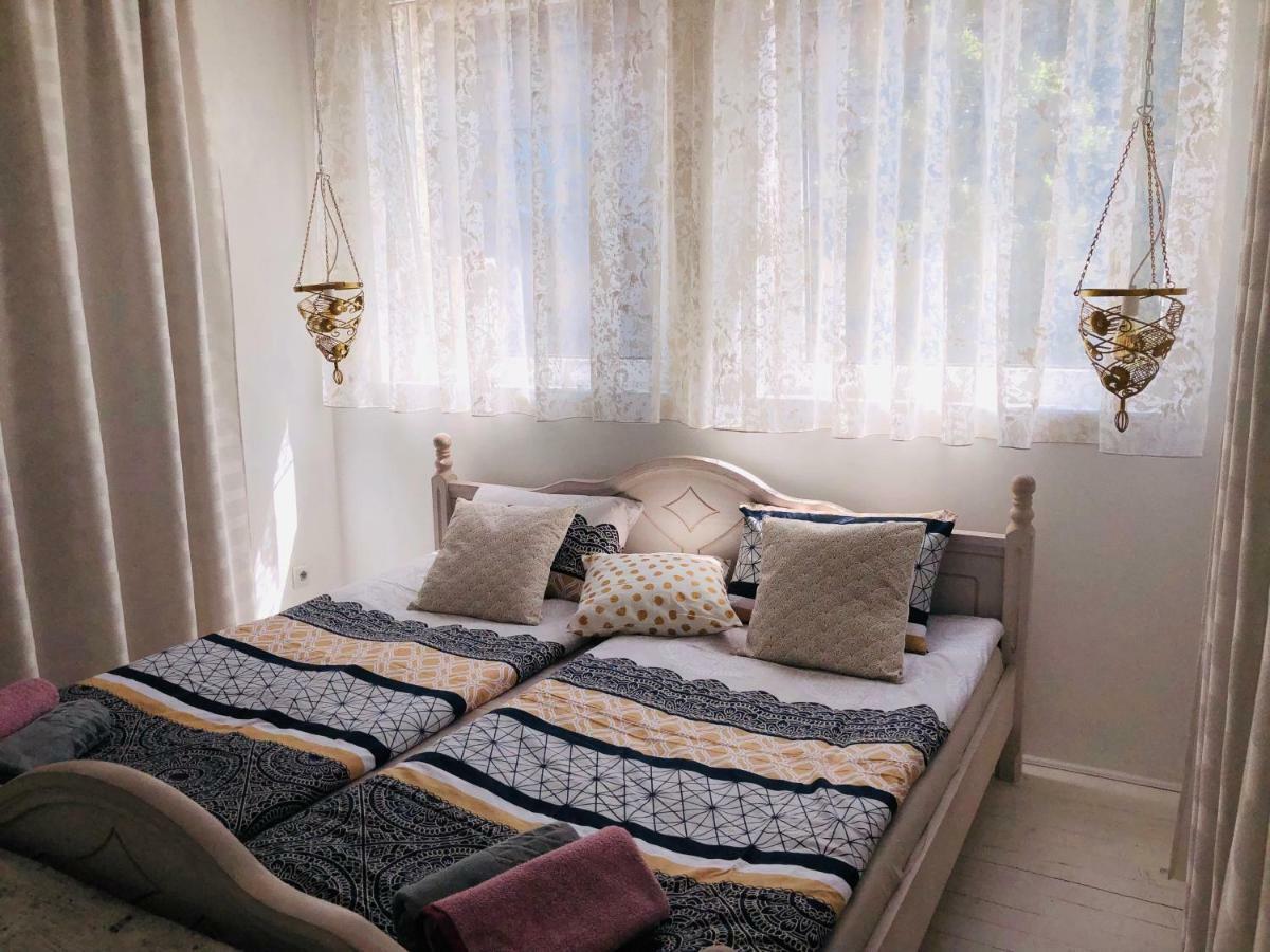 Golden Pearl - Jacuzzi Center Luxury Apartment