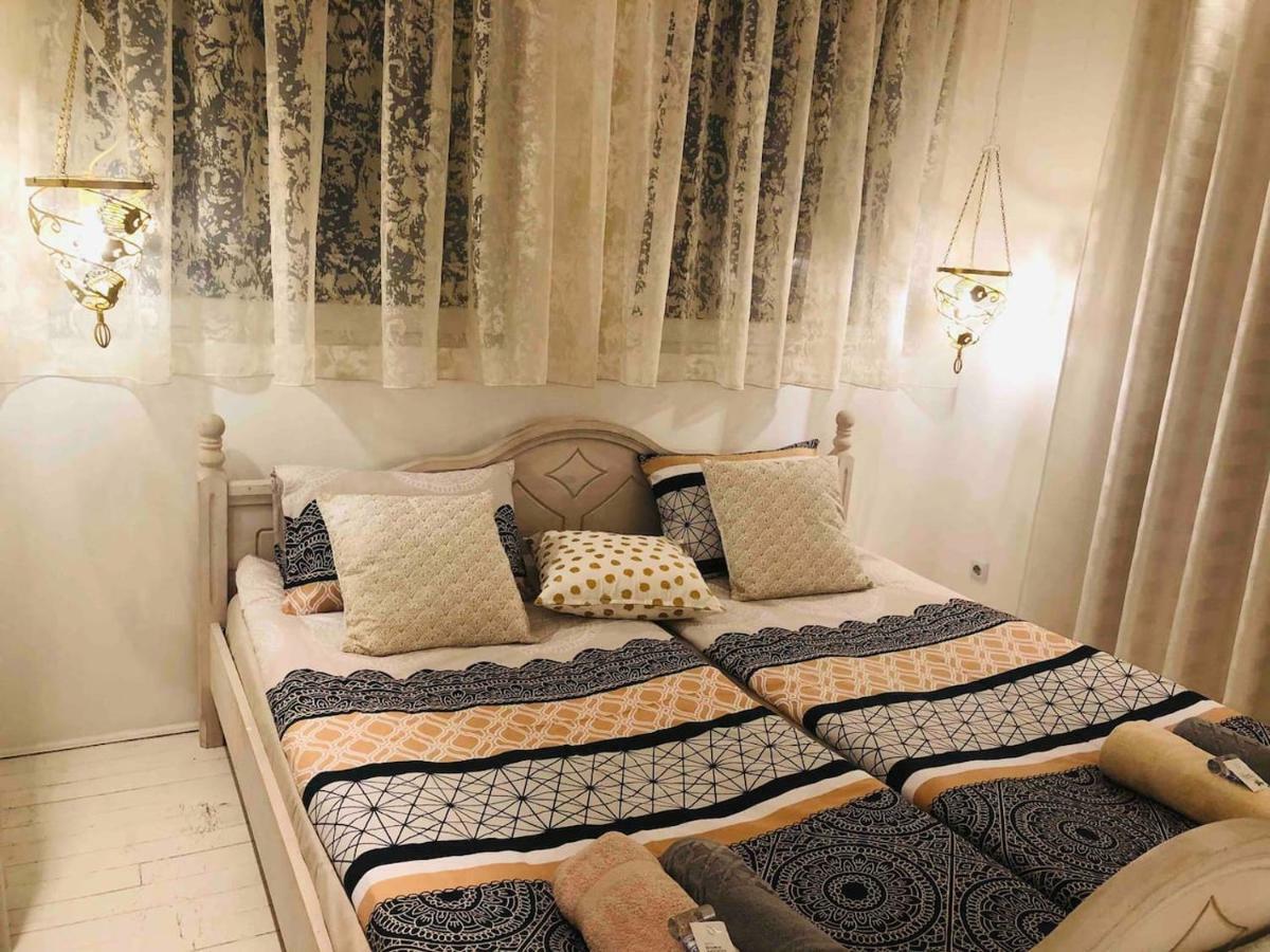 Apartment Golden Pearl - Jacuzzi Center Luxury Sofia