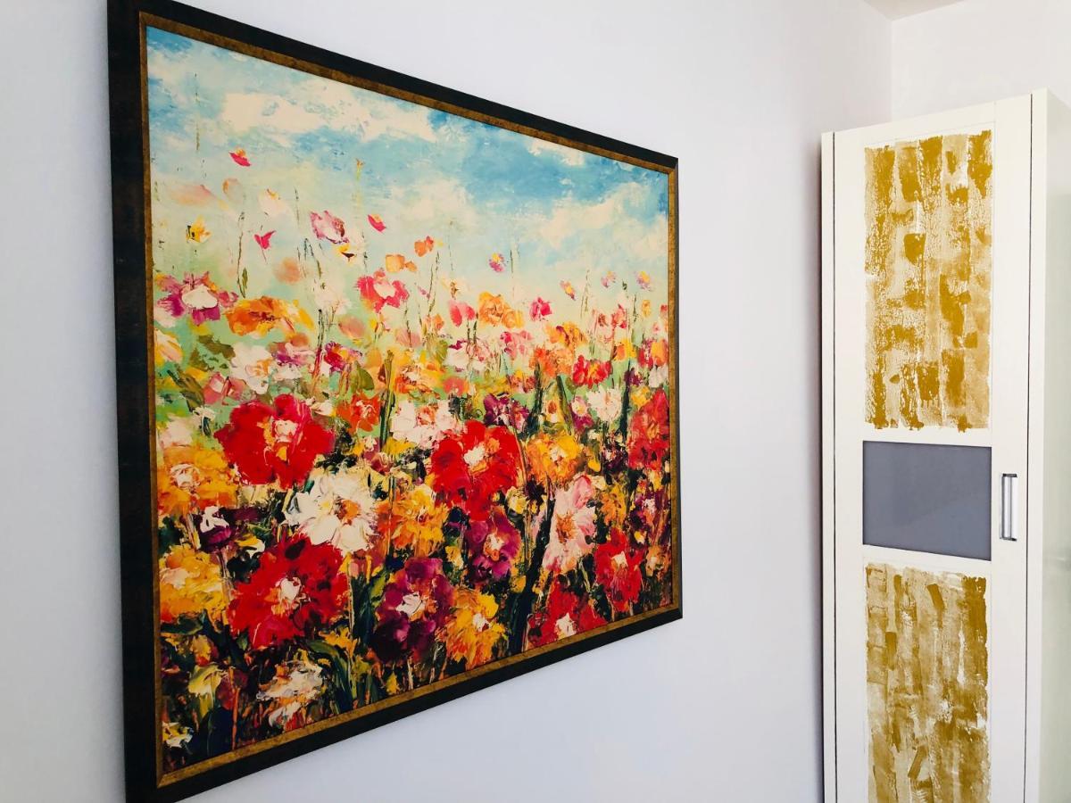 Golden Pearl - Jacuzzi Center Luxury Apartment